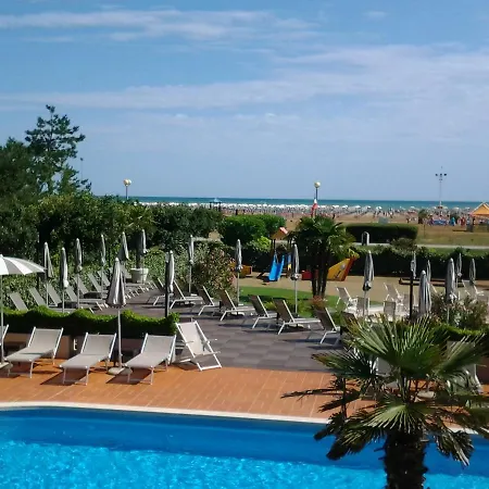 Отель Italy 4*