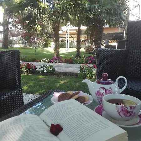 Otel Italy
