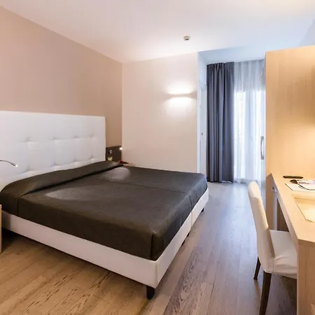 Italy 호텔 4*
