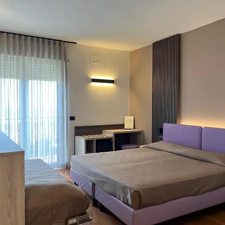 Italy ホテル ビビオーネ