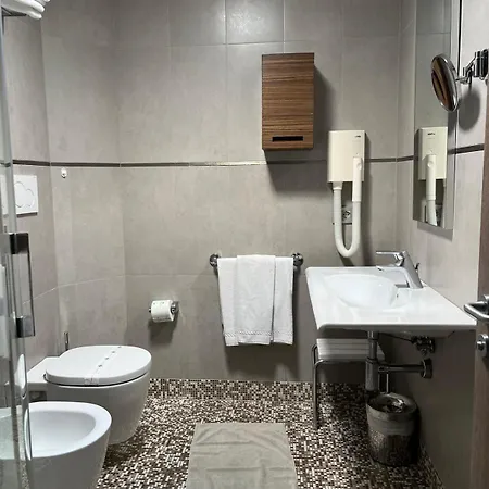 Otel Italy 4*