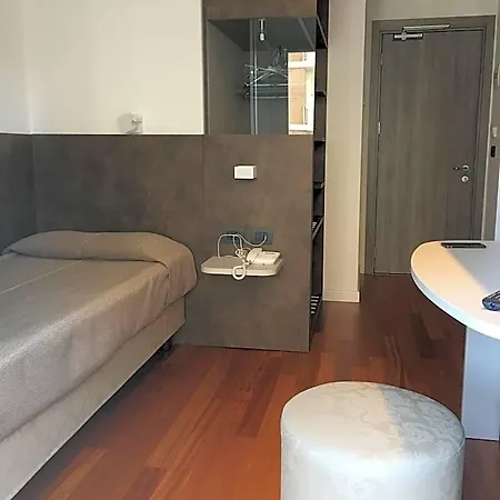 Hotel Italy 4*